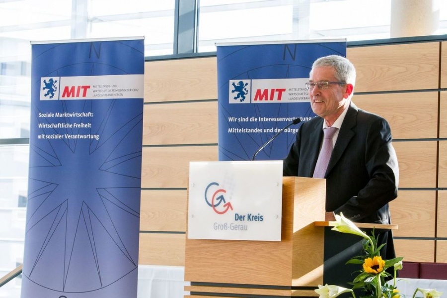 Feierstunde Deutscher Mittelstandspreises 2014 an CompWare Medical im Kreistag Groß-Gerau (28. Mai 2015).