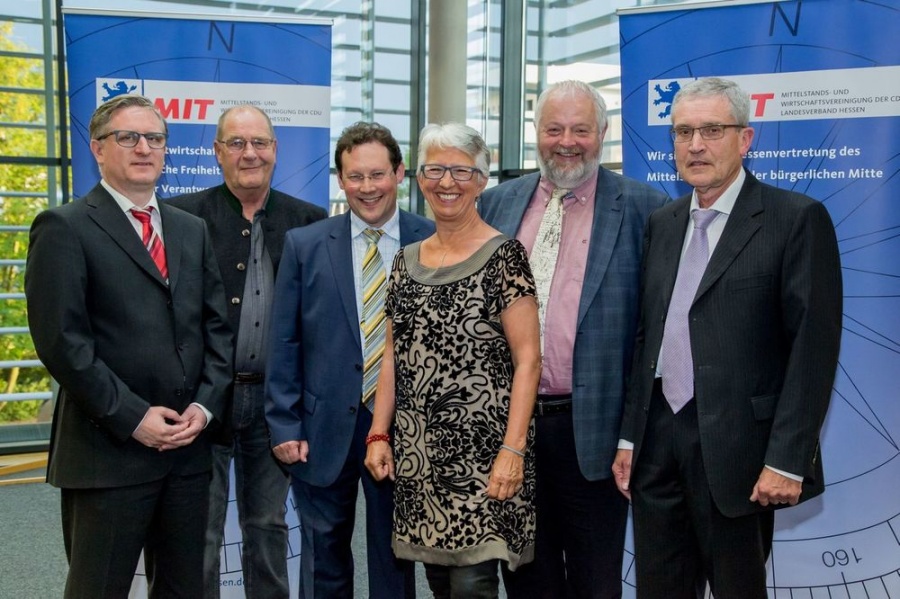 Feierstunde Deutscher Mittelstandspreises 2014 an CompWare Medical im Kreistag Groß-Gerau (28. Mai 2015).