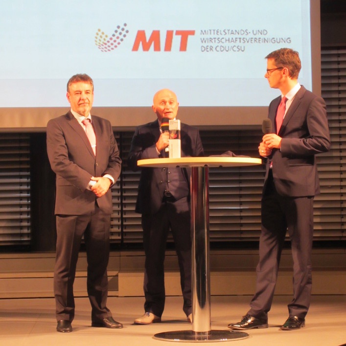Verleihung des Deutschen Mittelstandspreises 2014 an CompWare Medical. Feierstunde im Allianz-Forum, Berlin.